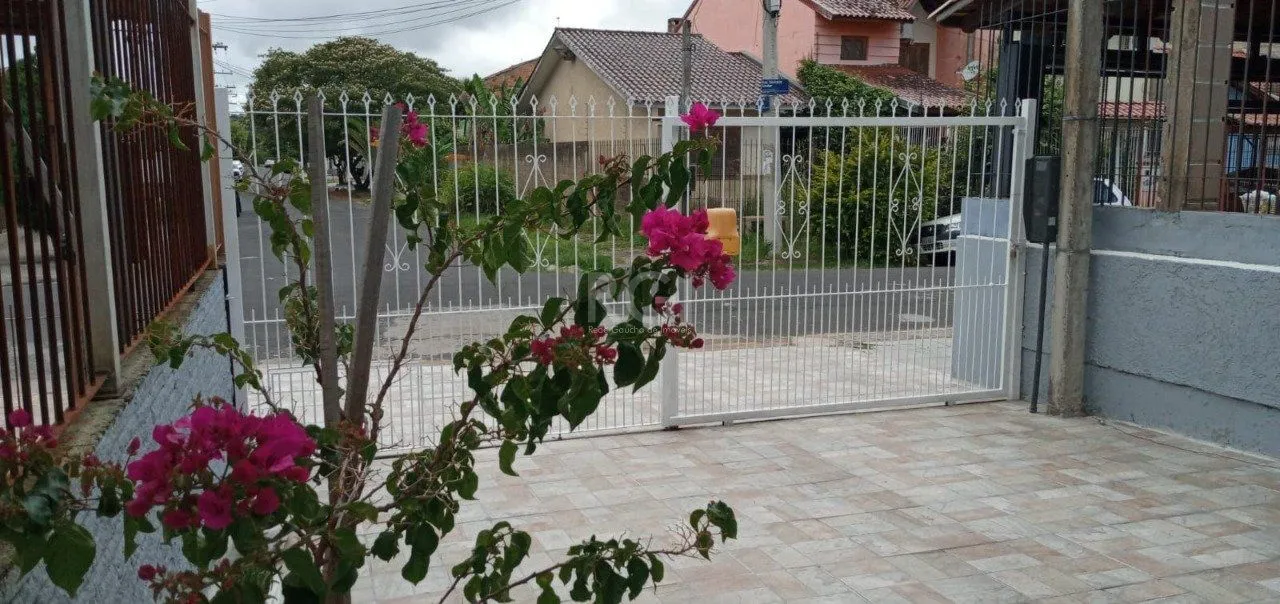 Imagem Casa com 02 dormitorios, 01 Banheiro social no Bairro:Hipica