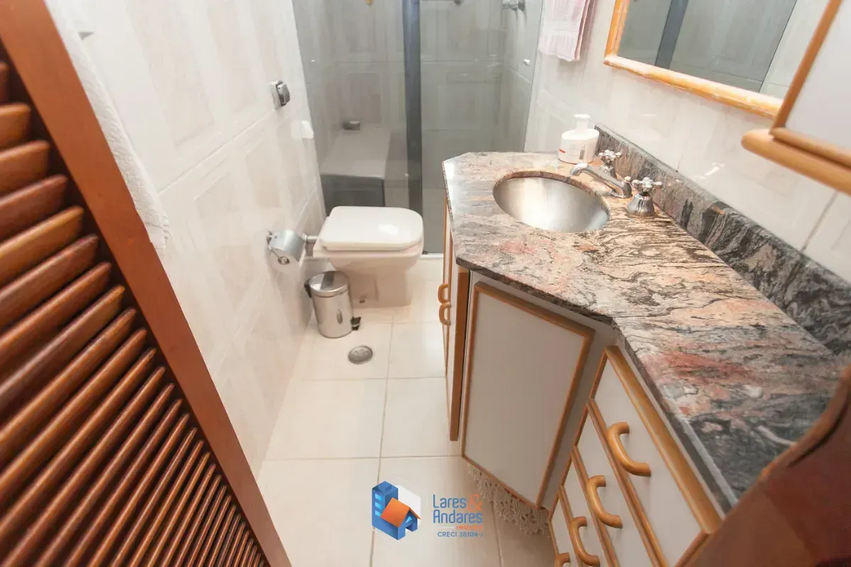 Imagem Sobrado para venda em Vila Palmeiras com 3 quartos, 137m²