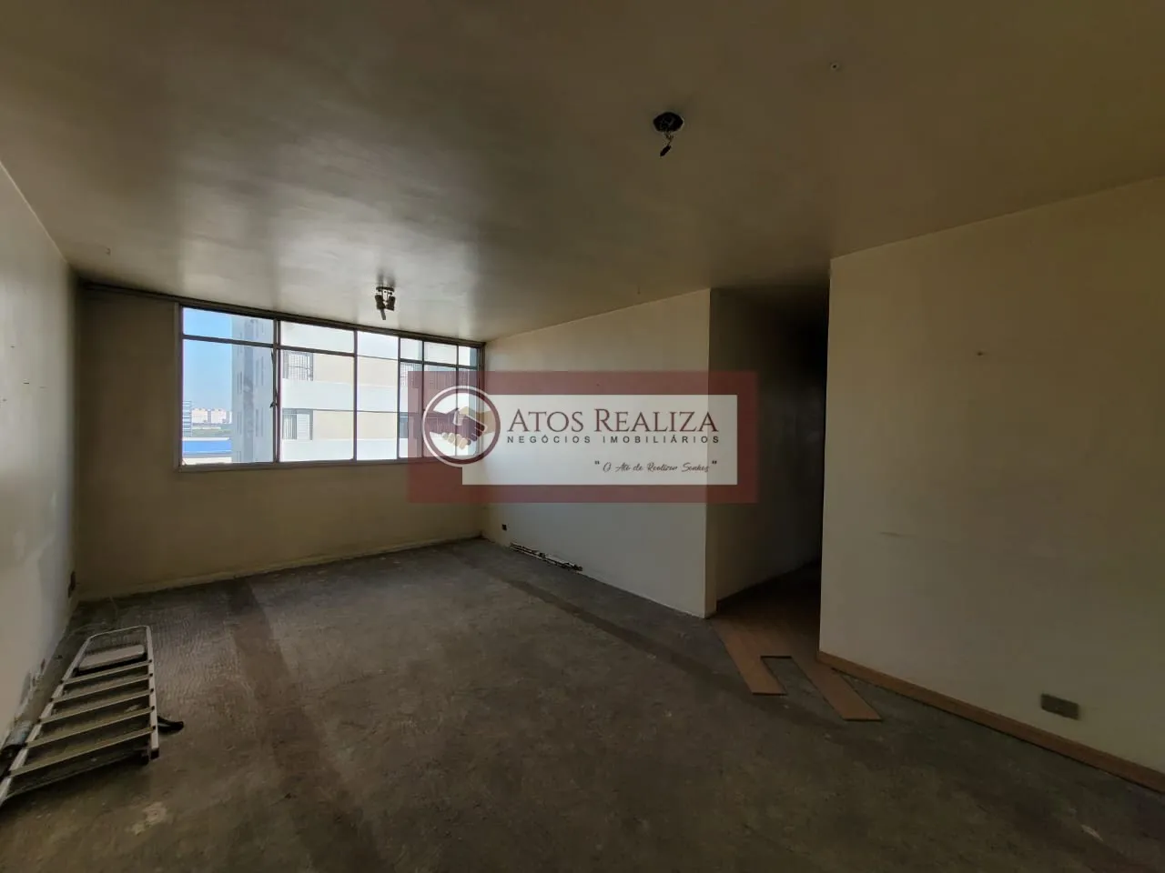 Imagem Vendo Oportunidade em Santo Amaro, Apartamento Espaçoso de 83m², 3 dormitórios, 1 vaga de garagem, venda por R$450.000. Oportunidade.