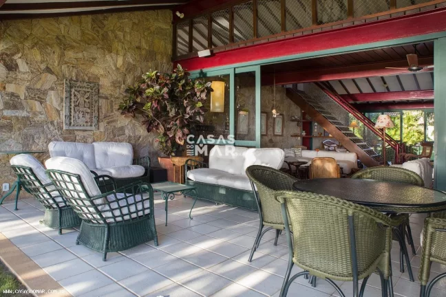 Imagem Casa Frente Mar para Venda em Armação dos Búzios / RJ no bairro Manguinhos