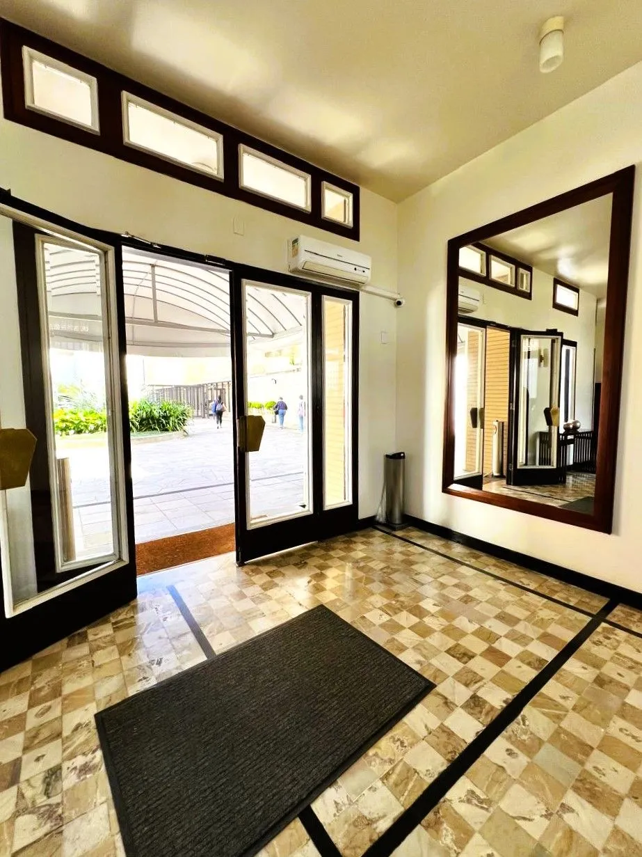 Imagem Excelente apartamento 3 dormitórios com vista para o Guaíba em frente a Santa Casa - Edif. Santa Tecla