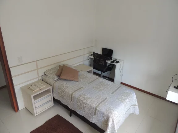 Imagem Casa de Alto Padrão à Venda no Bairro Areias de Palhocinha em Garopaba-SC