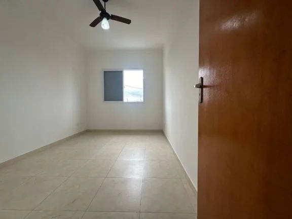 Imagem Deslumbre à Beira-Mar: Sobrado de Luxo com 3 Dormitórios e Mais, seu Refúgio Costeiro Aguarda!