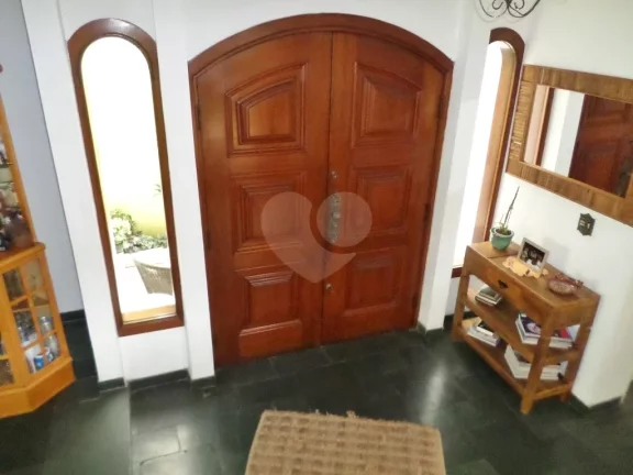 Imagem Casa à venda com 4 quartos, sendo 2 suítes, em Morumbi, São Paulo - SP