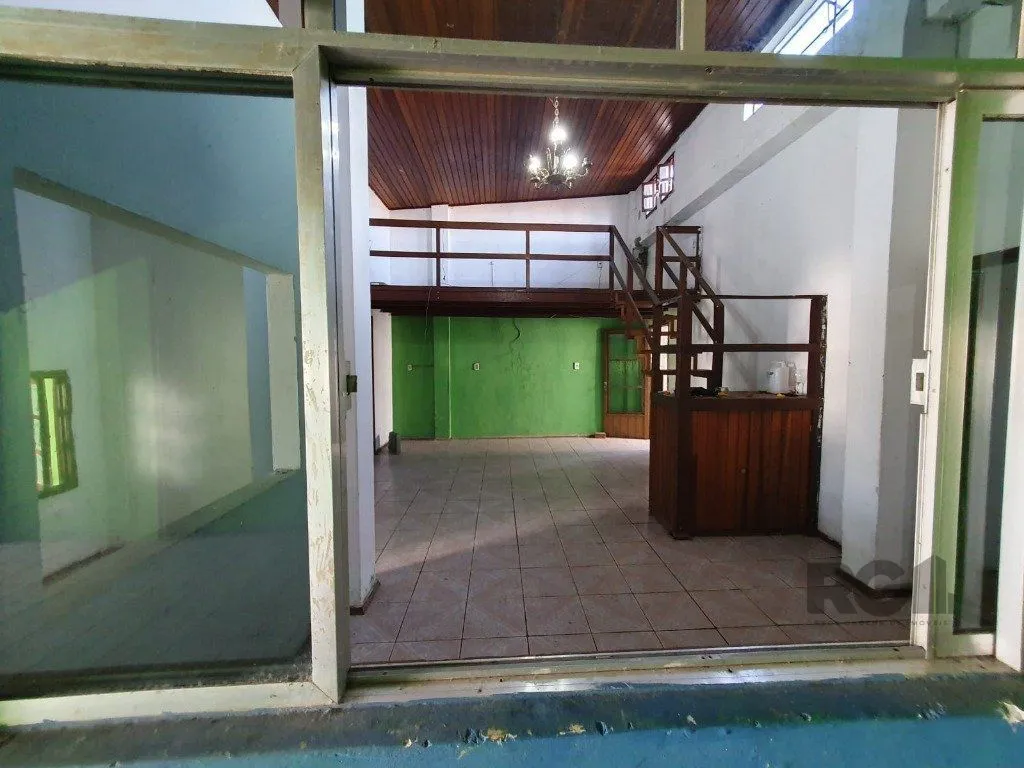 Imagem Casa 2 dormitórios próximo shopping Canoas