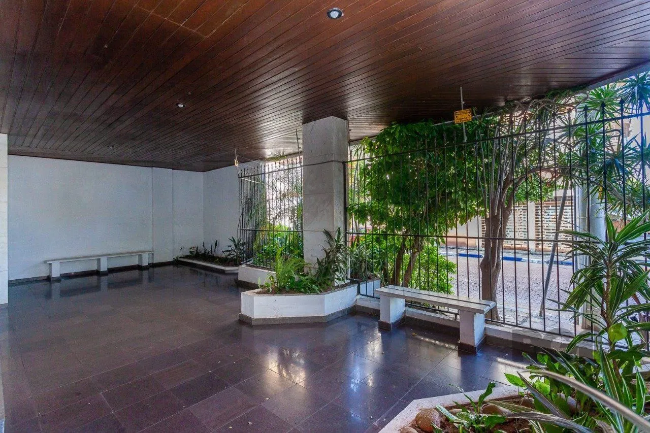 Imagem Apartamento semi mobiliado, 3 dormitórios, 1 suíte, vaga de garagem, Bairro Eunice Nova
