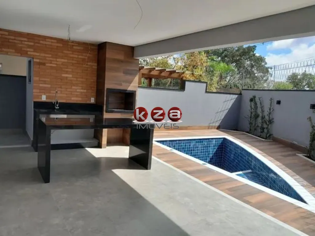 Imagem Luxuosa Casa em Condomínio à Venda em Valinhos-SP, Bairro Le Village 3 Quartos, 3 Suítes, 2 Salas, 5 Banheiros, 2 Vagas, 230m².