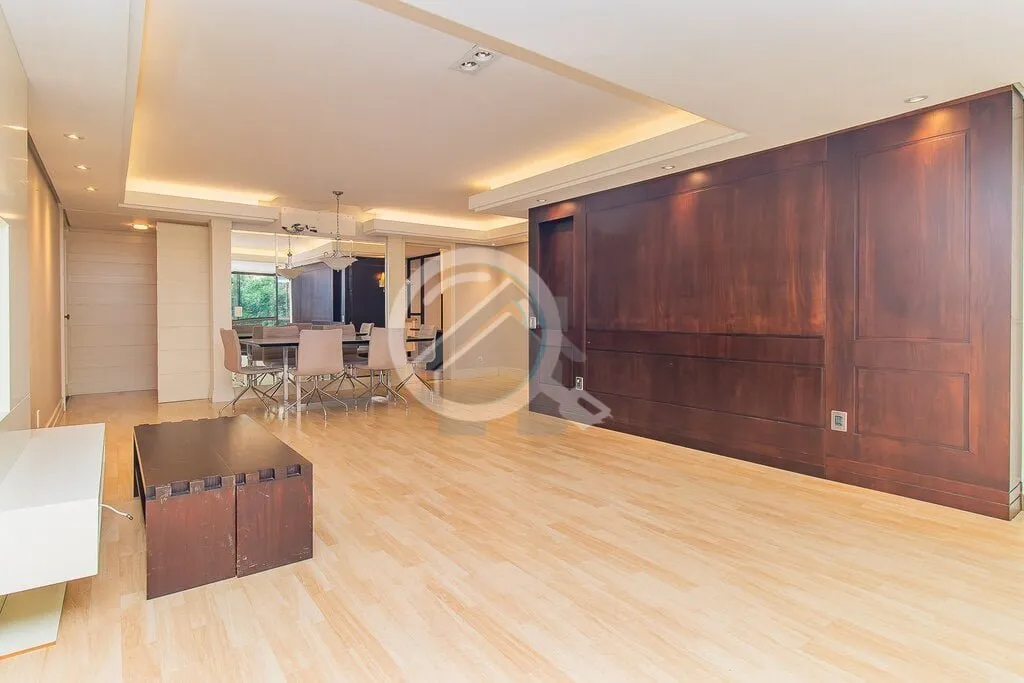 Imagem Apartamento 148m2 impecável, semi-mobiliado e junto ao Parcão! APTO BOSQUE: Viva o Encanto de Mora...
