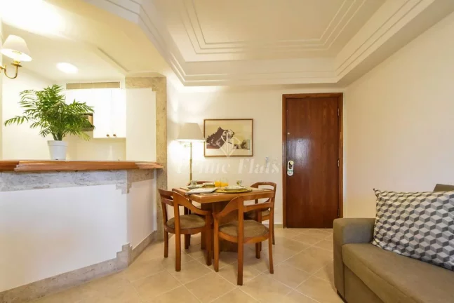 Imagem Flat disponível para venda no Golden Tower Residence, com 42,22m², 1 dormitório e 1 vaga