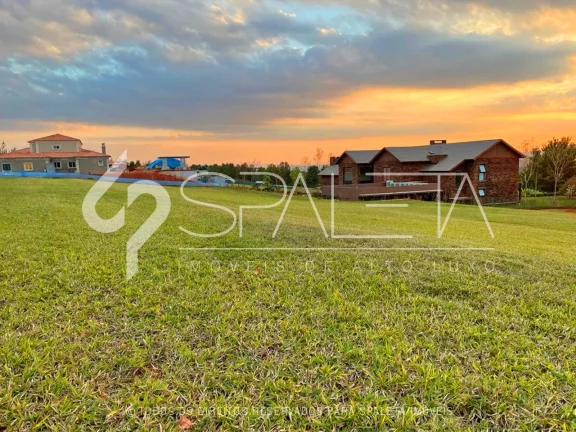 Imagem Excelente terreno com projeto por Padovani Arquitetos à venda na Quinta da Baroneza