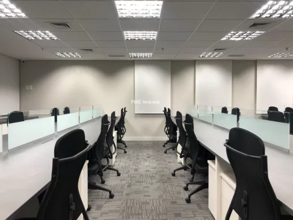 Imagem Conjunto comercial mobiliado na Vila Olímpia.