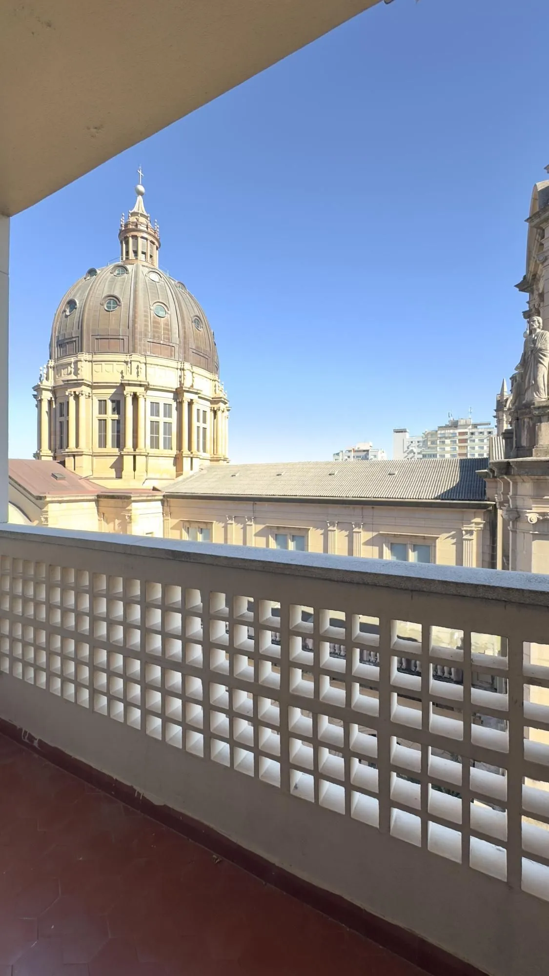 Imagem APARTAMENTO 3 DORMITÓRIOS COM LINDA VISTA DA CATEDRAL NO CENTRO HISTÓRICO