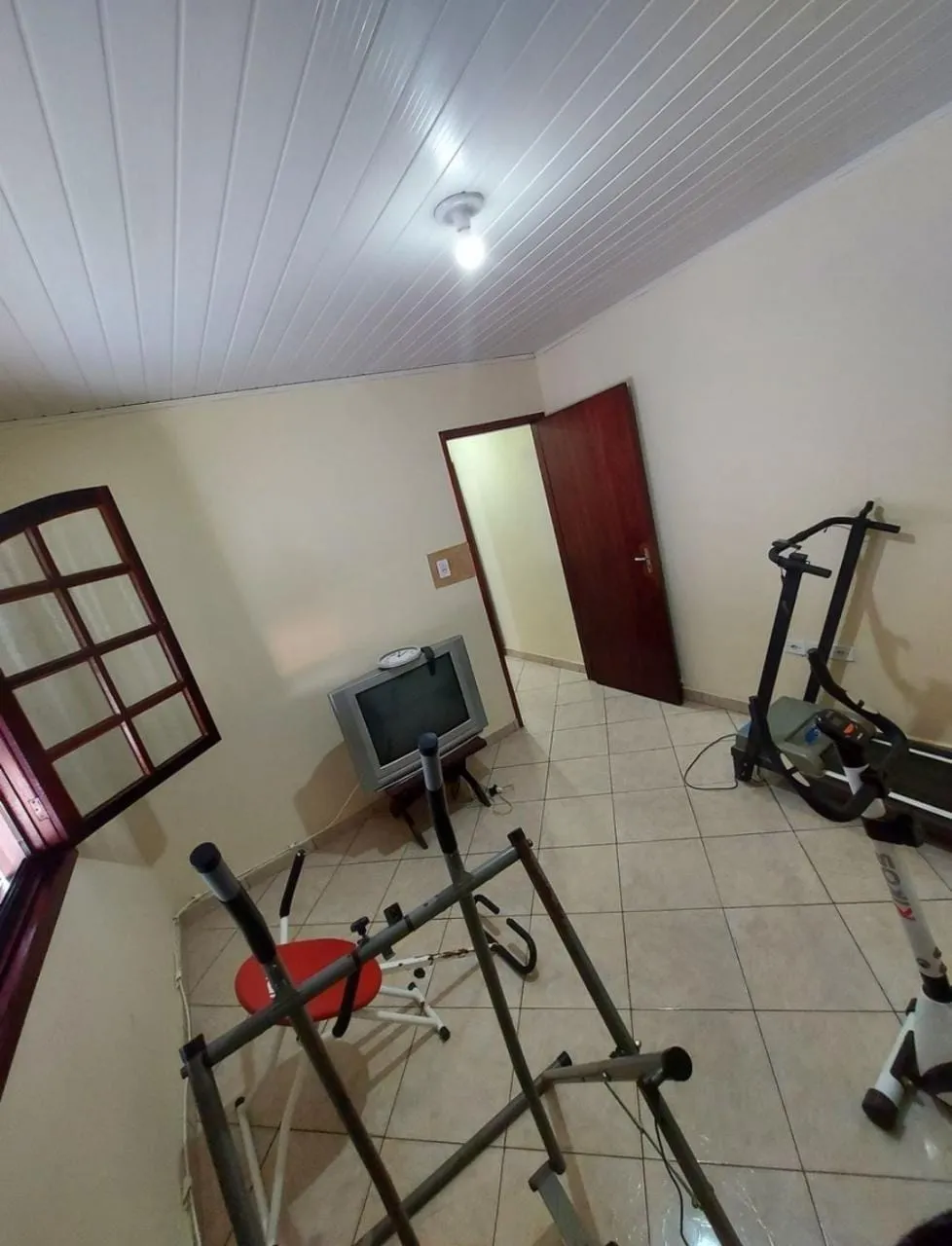 Imagem Sobrado Imponente com 4 Dormitórios, 2 Suítes, Cozinha Externa, Sacada e Ótima Estrutura à Venda - Grande Oportunidade!