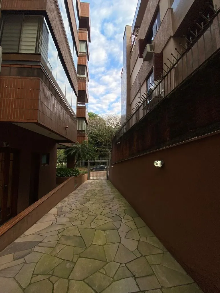 Imagem Cobertura 196m² 3 dorm. 1 Suíte + 2 vagas Petrópolis - Porto Alegre