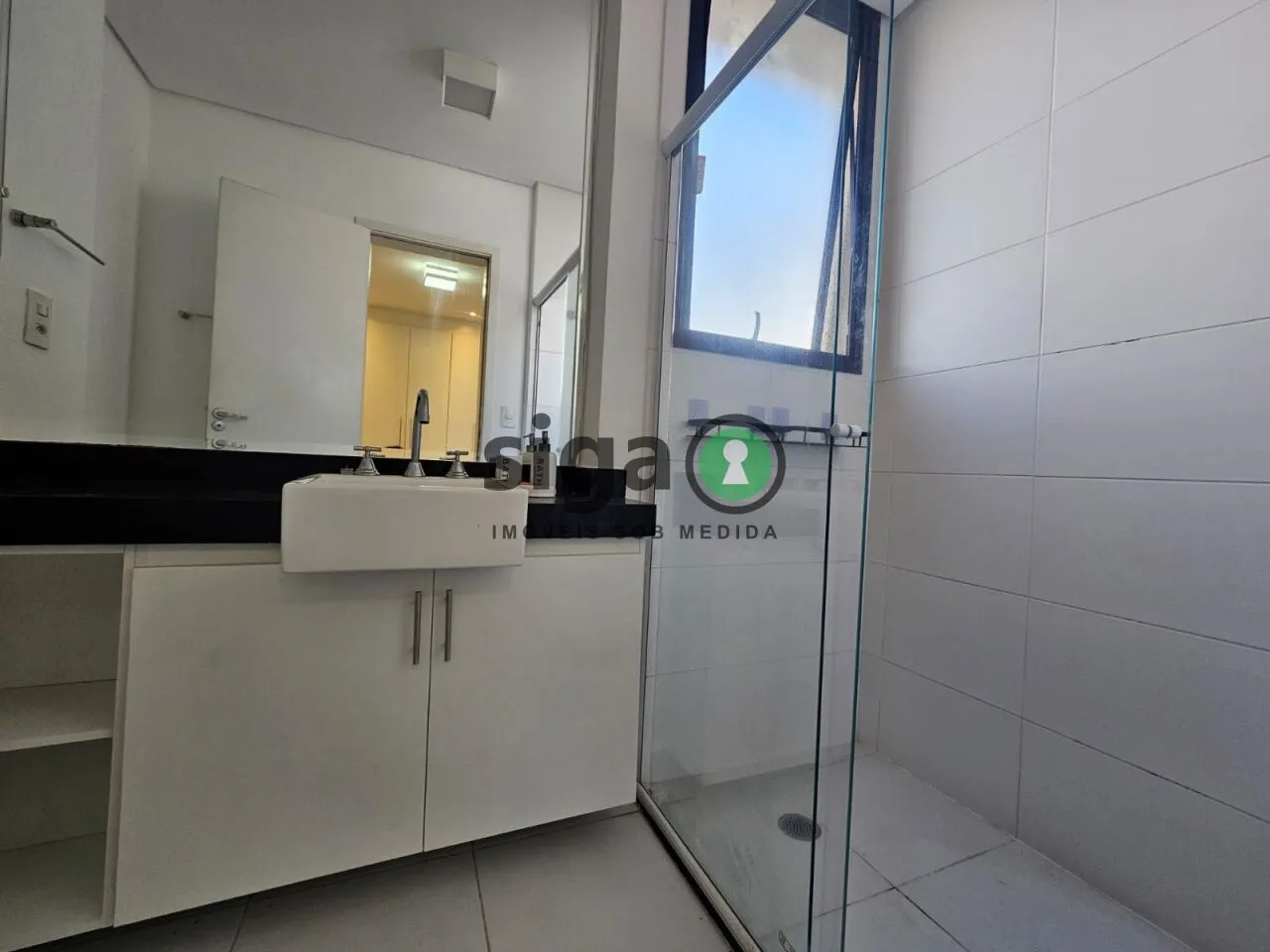 Imagem Apartamento mobiliado para alugar no Condomínio Limited Funchal