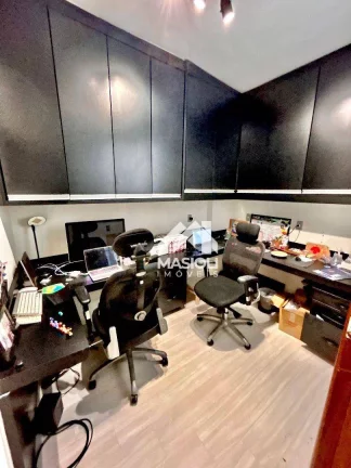 Imagem Apartamento com 3 dormitórios à venda, 200 m² por R$ 2.100.000,00 - Praia da Costa - Vila Velha/ES