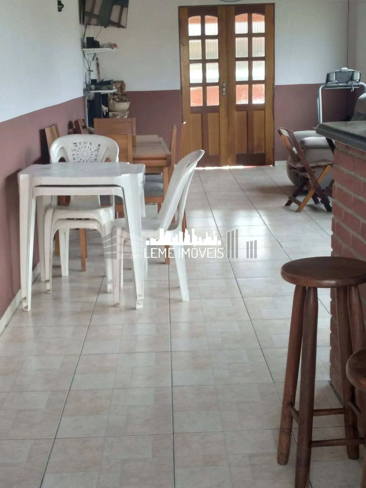 Imagem SOBRADO PARA RENDA OU MORADIA! COM ESCRITURA!