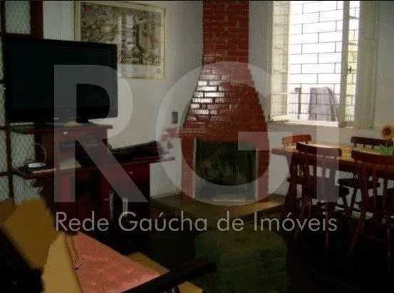 Imagem Casa para Venda - 188m², 4 dormitórios, 4 vagas - Menino Deus