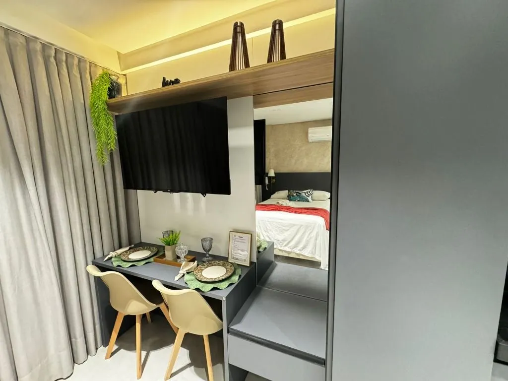 Imagem Loft moderno no Bessa, a 50m do mar, com suíte climatizada, coworking, piscina e segurança 24h.