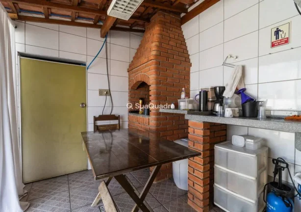 Imagem Galpão Comercial mais 4 Salas e Imóvel nos Fundos - Localização Estratégica