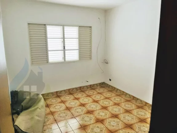 Imagem Casa de 3 dormitórios, 1 suíte, 3 banheiros, 2 vagas, com 135m² em Rudge Ramos, São Bernardo do Campo
