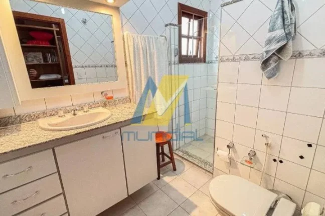 Imagem Imóvel Comercial de Alto Padrão com Suítes, Gourmet e 5 Vagas