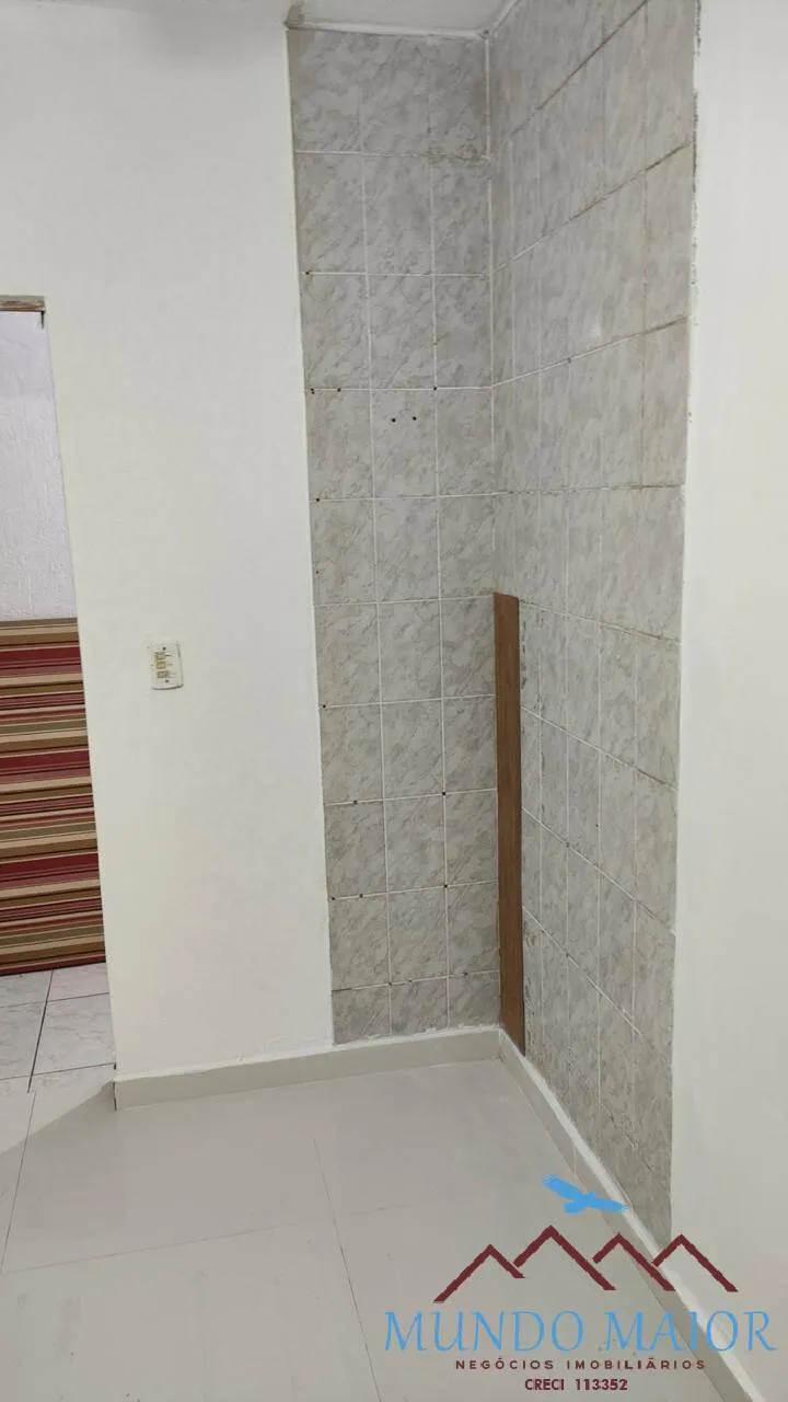 Imagem Assobradada Confortável 230m² em Bairro Simples e Prático!