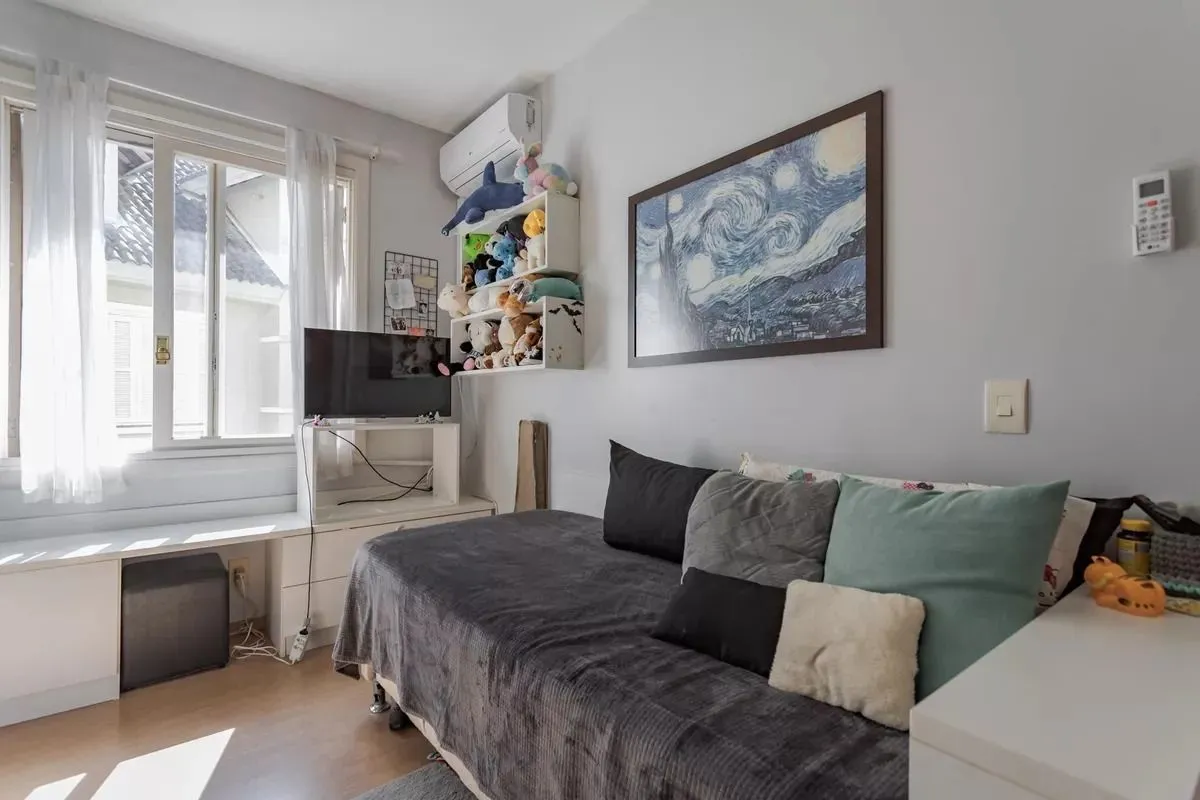 Imagem Casa em condomínio com 3 dormitórios, suíte e 2 vagas