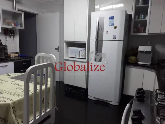 Imagem Casa à venda com 220m², 3 suítes, closet, 2 vagas, churrasqueira por R$1.277.000,00 na Encruzilhada em Santos