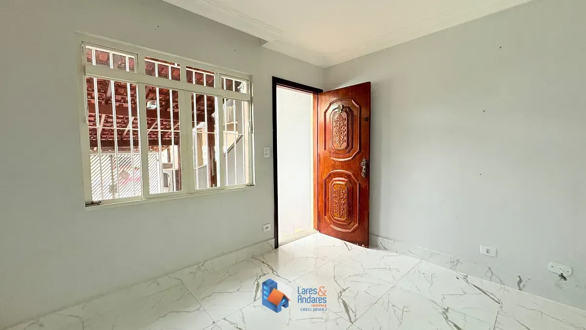 Imagem Sobrado para venda em Jardim Regina com 3 quartos, sendo 1 suíte, 101m²