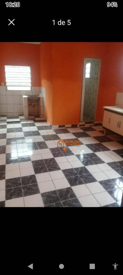 Imagem Sobrado com 4 dormitórios à venda, 250 m² por R$ 315.000,00 - Jardim Santa Paula - Guarulhos/SP