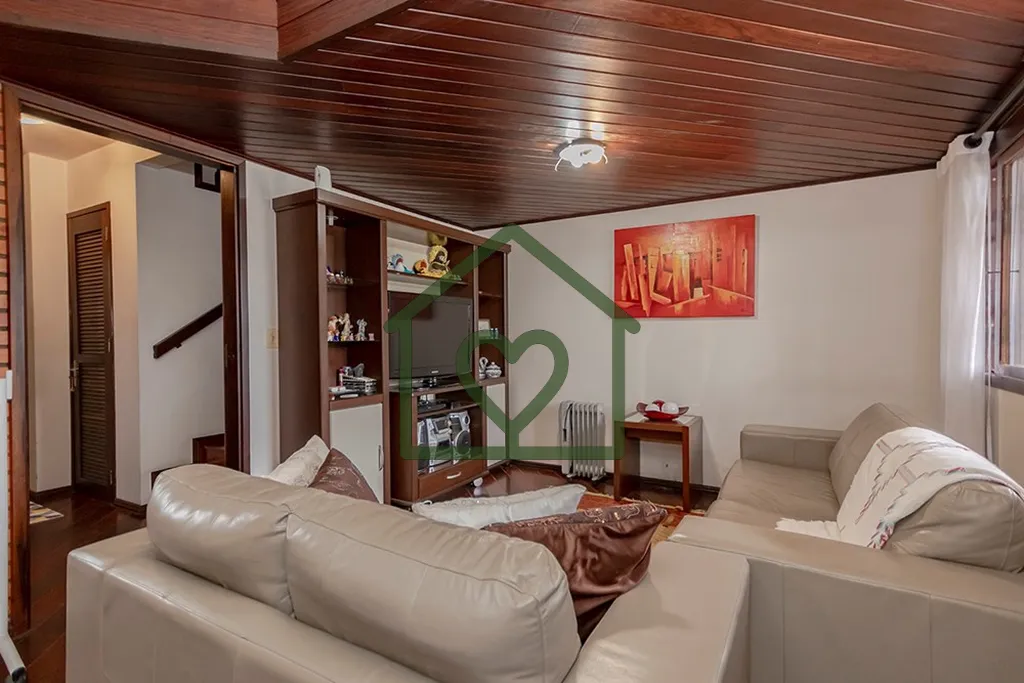 Imagem Descubra a sua nova casa no pacato bairro Jardim Itu Sabará, em Porto Alegre, uma oportunidade incr...