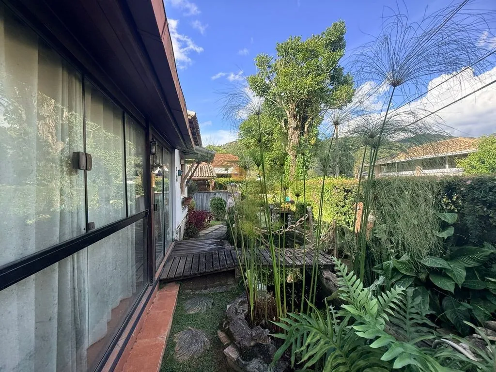 Imagem Casa em Condomínio para Venda em Teresópolis / RJ no bairro Vargem Grande