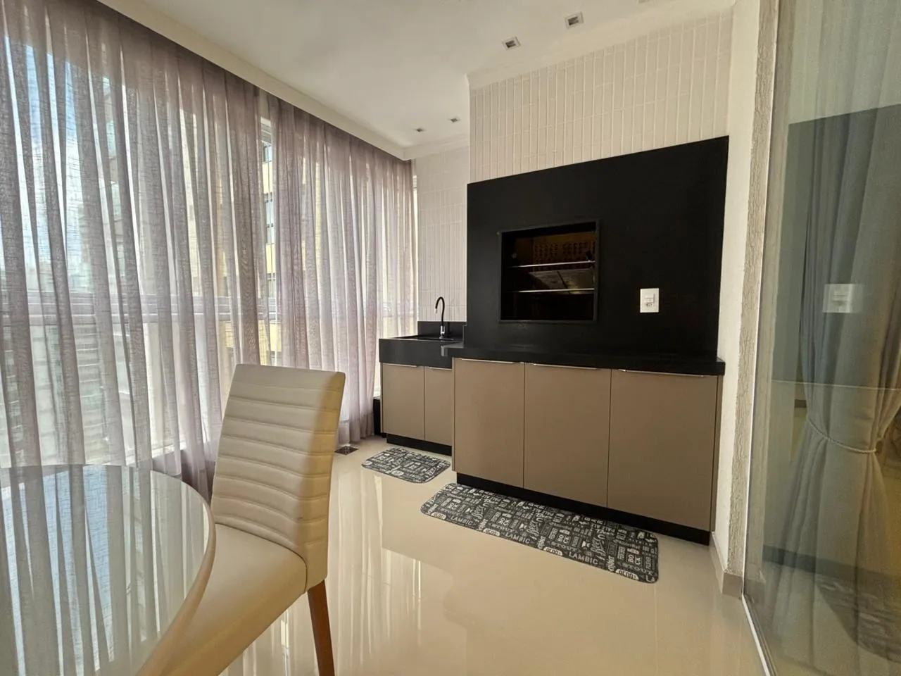 Imagem Apartamento à venda com 130m2 por R$ 2.700.000,00