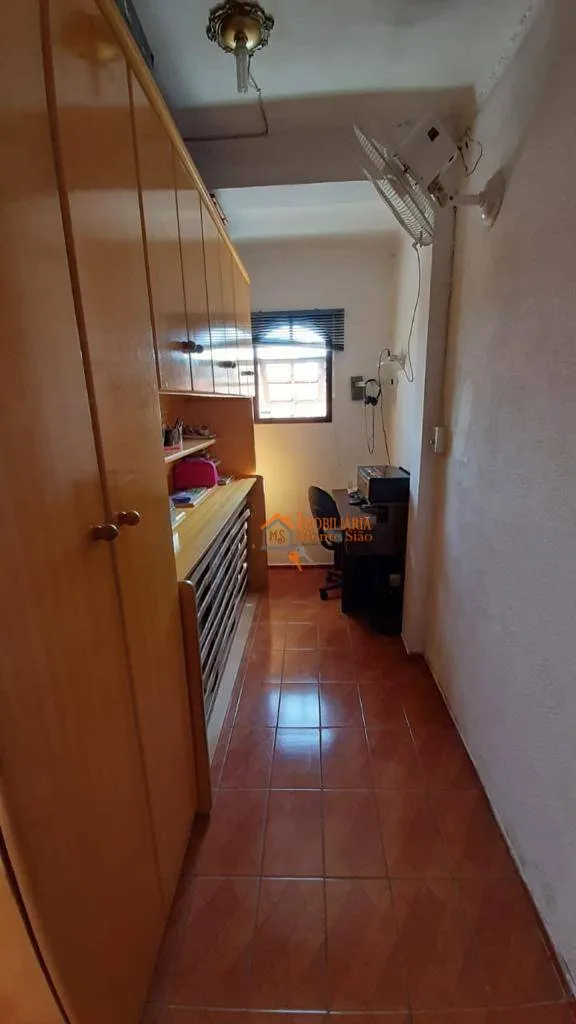 Imagem Sobrado com 6 dormitórios à venda, 257 m² por R$ 720.000,00 - Jardim Santa Clara - Guarulhos/SP