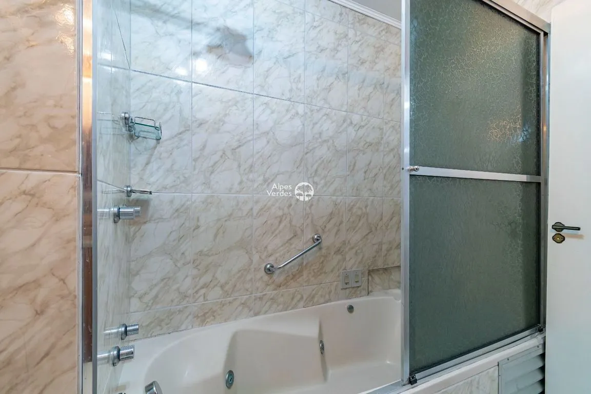 Imagem Apartamento Duplex à venda por R$ 820.000 = Floresta, Gramado =