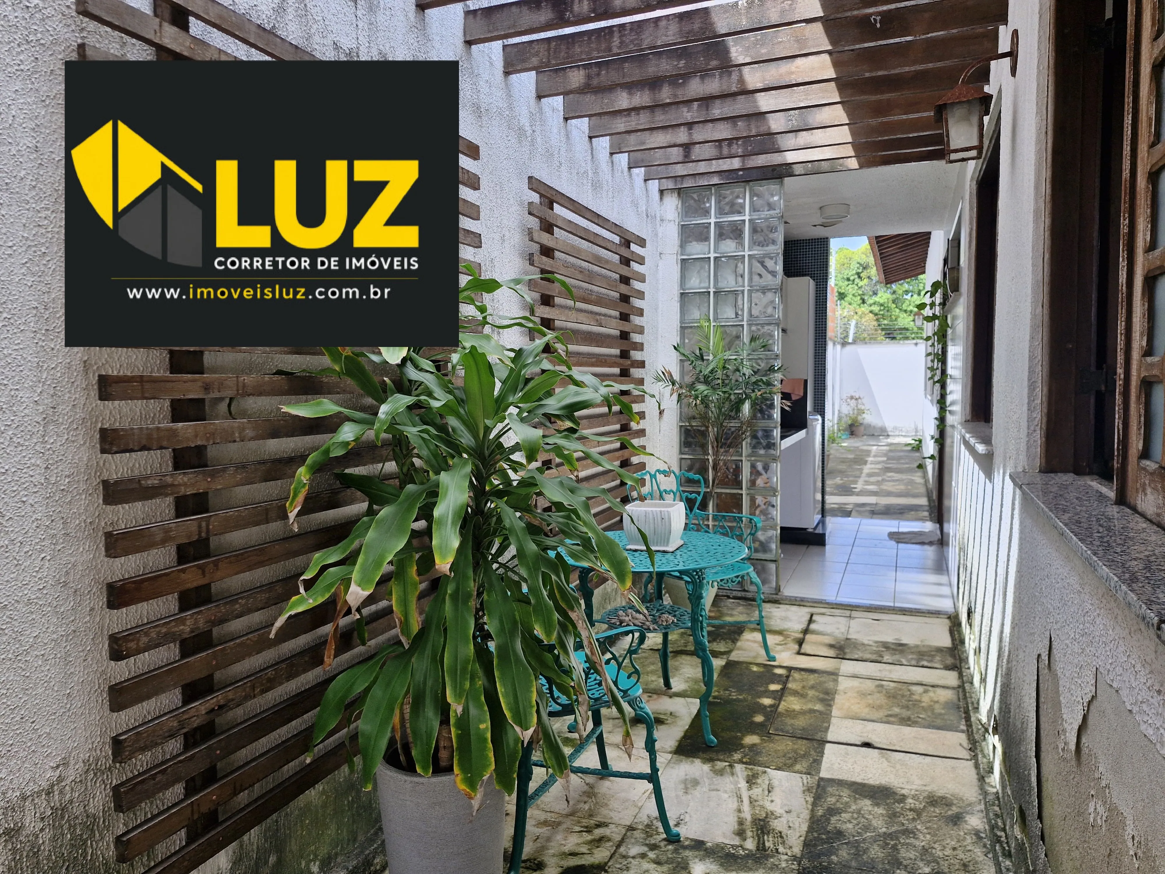 Imagem Sua Nova Casa em Messejana Espera por Você - A Poucos Metros da Frei Cirilo
