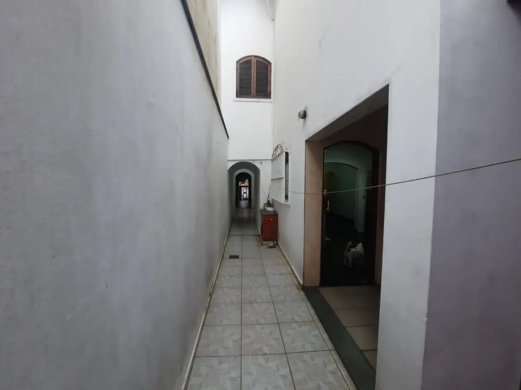 Imagem Sobrado à venda em Santo André-SP, bairro Jardim Las Vegas, 3 quartos, 1 suíte, 3 banheiros, 2 vagas de garagem, 185m².