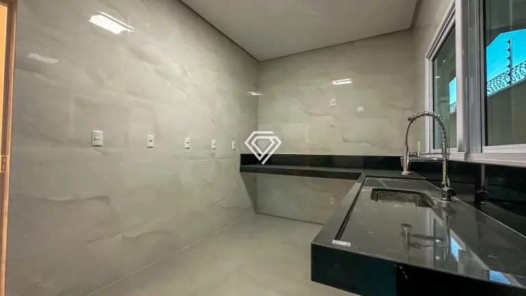 Imagem Casa 3 Suítes, 160m² c/ Lazer na 407 Sul