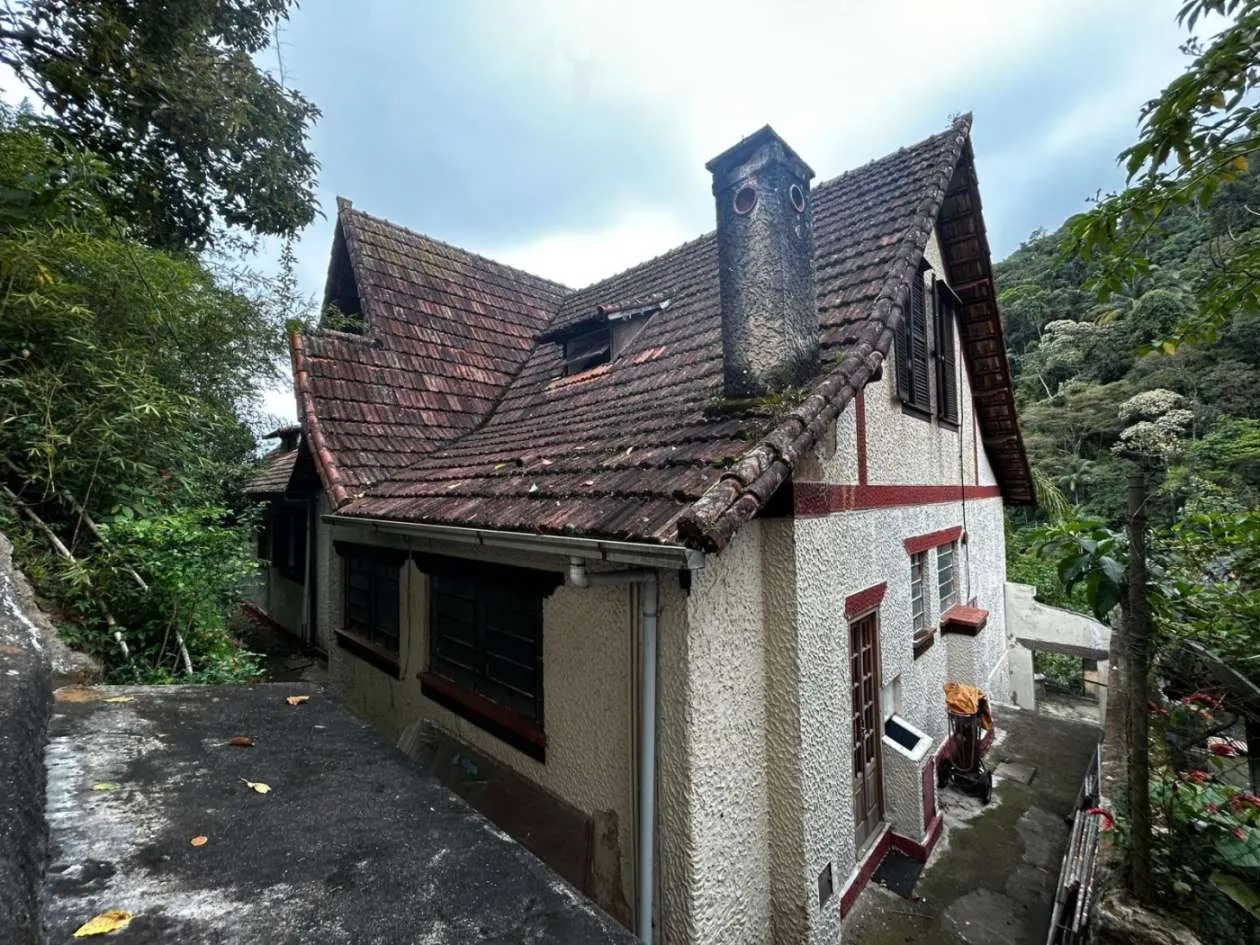 Imagem Casa para Venda em Petrópolis / RJ no bairro Centro
