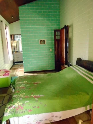 Imagem LINDA CASA DE 4 DORMITORIOS E PISCINA - PERMUTA ABCD SP