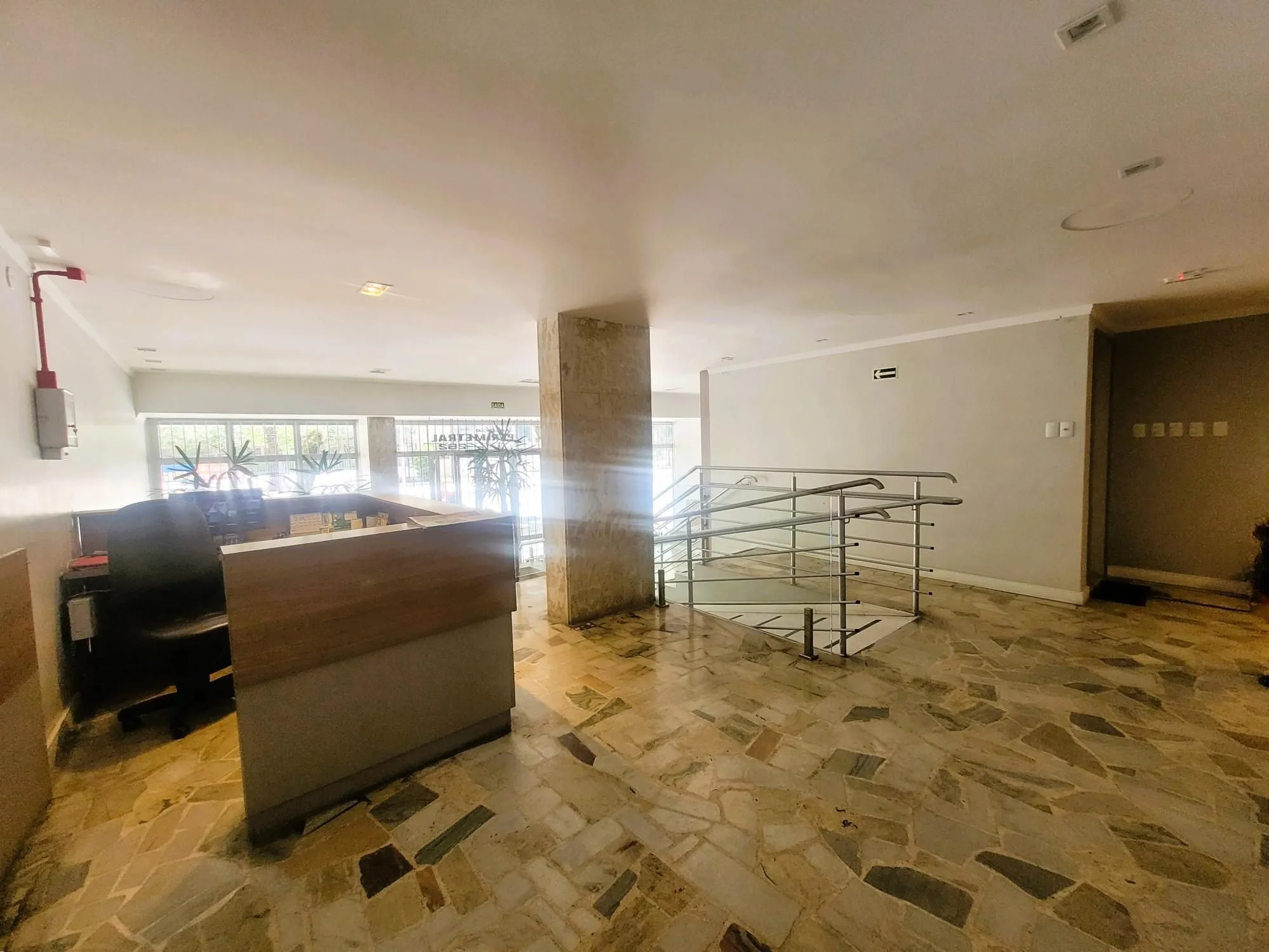 Imagem ÓTIMO APARTAMENTO 2 DORMITÓRIOS A 50m DA UFRGS E UFCSPA.