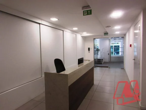 Imagem Na Luzitana, sala comercial de 41 m² com vaga.
