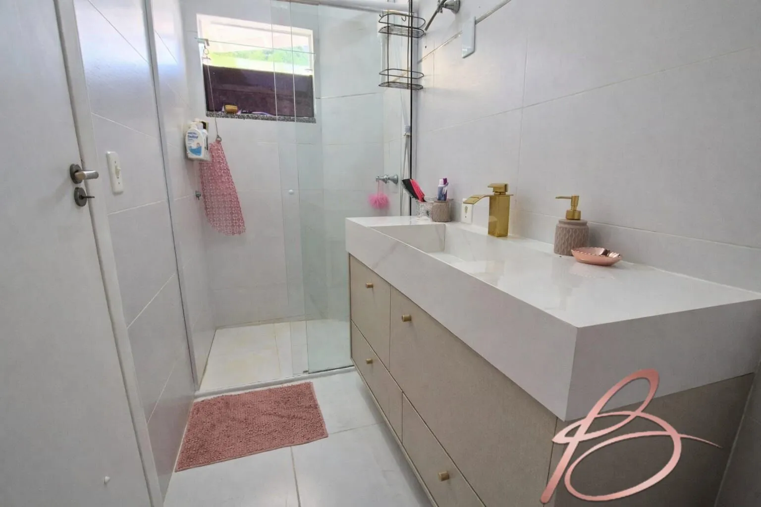 Imagem Sobrado 3 dormitórios e 181M²na Ressacada, Itajaí/SC