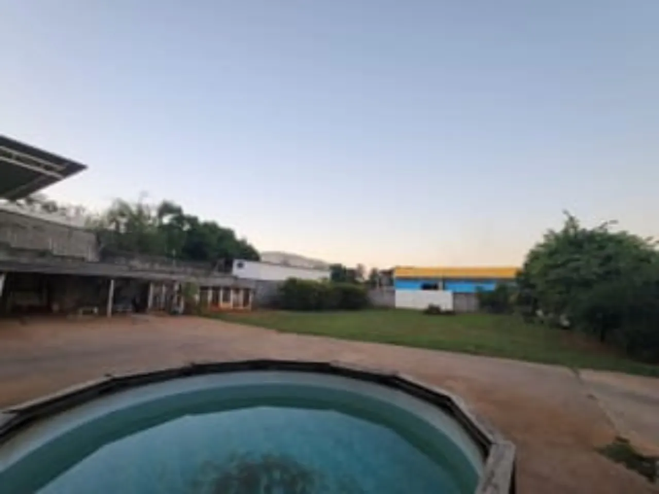 Imagem Galpão Comercial de Alto Padrão na Vila Nova Sorocaba: 5 Salas, 5 Banheiros, 10 Vagas de Garagem, 1.327m². Venda ou Locação!