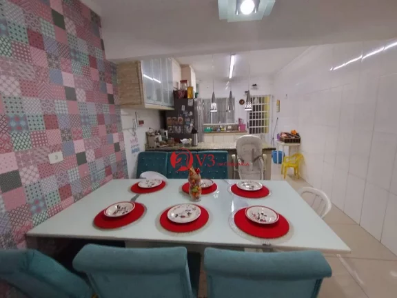 Imagem Sobrado a venda na Vila Aricanduva 3 Dormitórios sendo 1 Suíte, 2 Vagas, 240 m