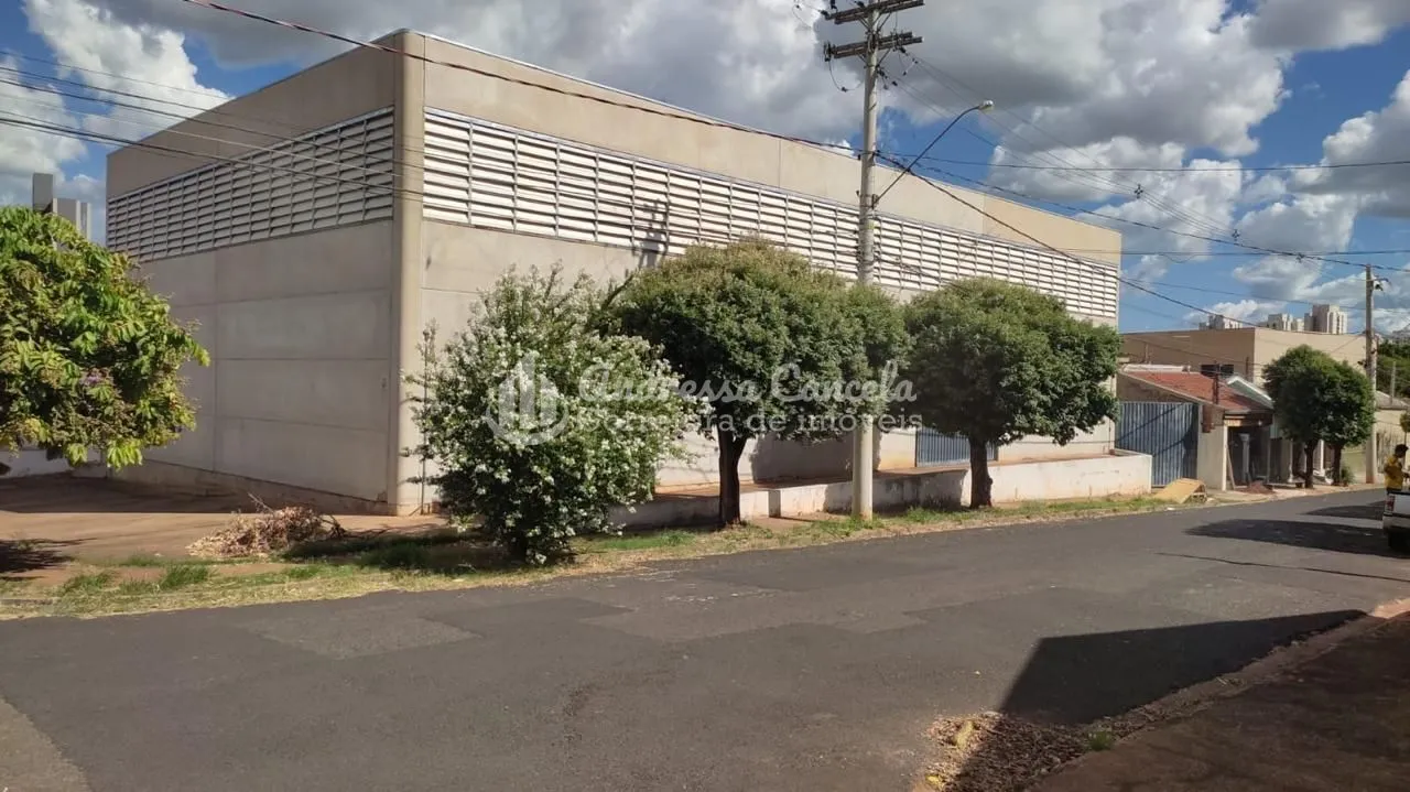 Foto do imóvel Barracão, 546 m² - venda por R$ 2.800.000,00 ou aluguel por R$ 16.000,00/mês - Jardim Maracanã em Jardim Maracanã, São José do Rio Preto - SP
