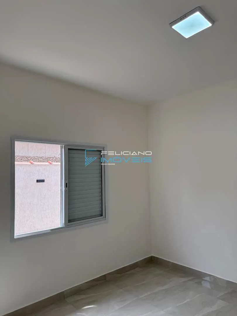 Imagem Casa com 2 quartos, Balneário Maracanã, Praia Grande - R$ 550 mil, Cod: 7152