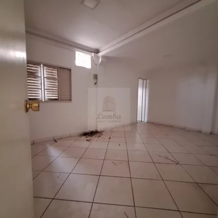 Imagem Prédio Comercial de Alto Padrão para Locação em Cuiabá-MT, Bairro Bosque da Saúde: 16 Salas, 17 Banheiros, 750m² de Área.