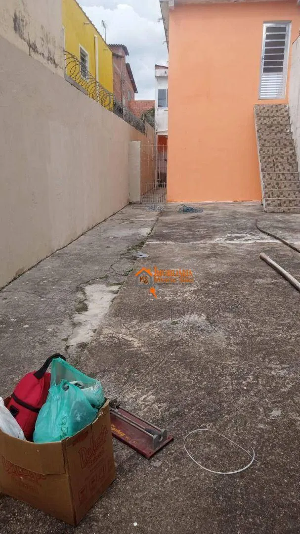 Imagem Sobrado com 2 dormitórios à venda, 125 m² por R$ 309.000,00 - Jardim Maria Clara - Guarulhos/SP